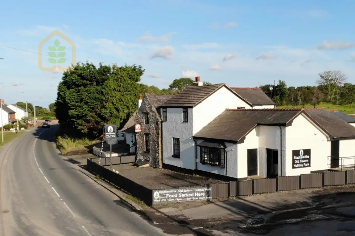 Lodge Photo - The Old Blacksmiths 19